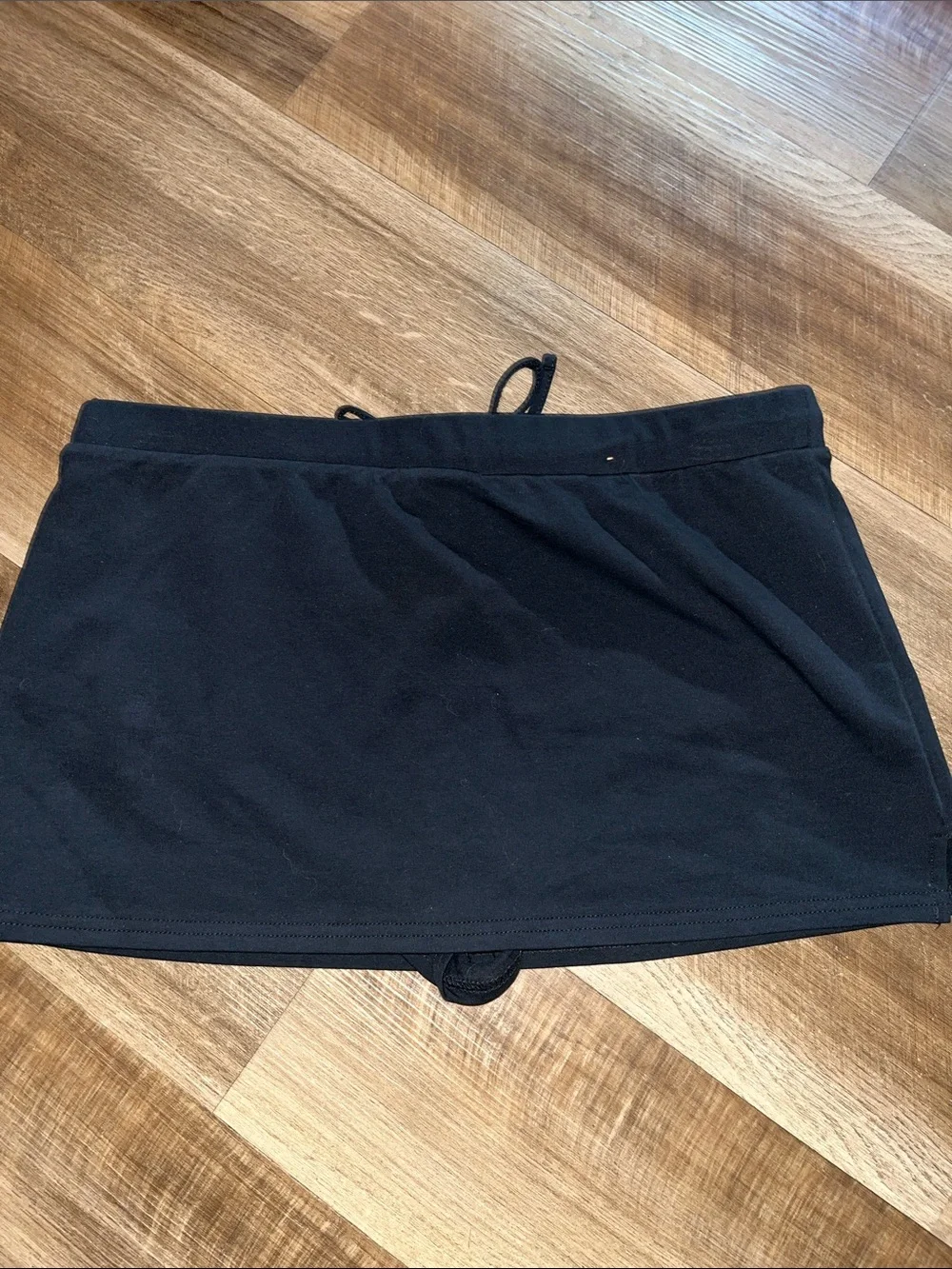N/A comfortable black